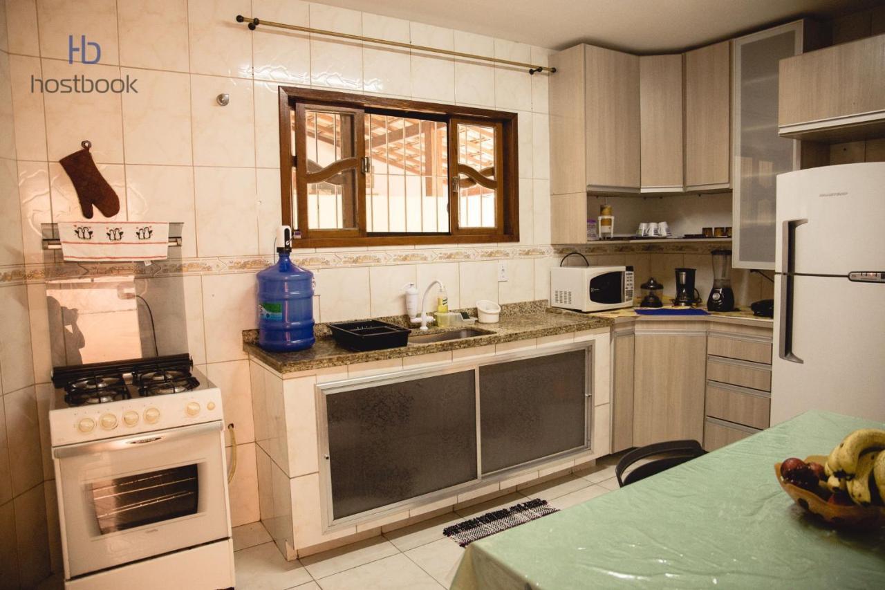 Casa a 400 m da praia do centro - WIFI 200MB - Garagem - TV 500 canais - 2 Quartos - Cozinha equipada - Churrasqueira Rio das Ostras Exterior foto