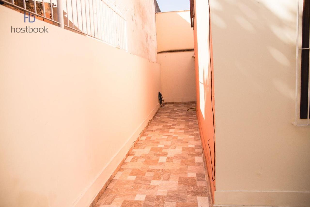 Casa a 400 m da praia do centro - WIFI 200MB - Garagem - TV 500 canais - 2 Quartos - Cozinha equipada - Churrasqueira Rio das Ostras Exterior foto
